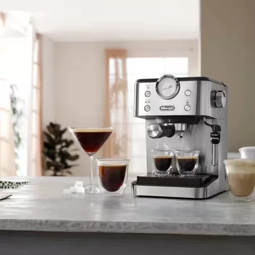 Delonghi EM450.M Linea Classic Eszpresszó kávéfőző, metál