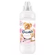 COCCOLINO Creations öblítőkoncentrátum 966 ml Sensitive Romantic Rose