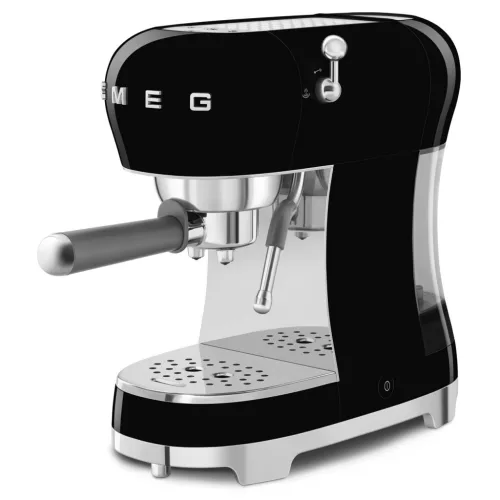 Smeg karos kávéfőző tejhabosítóval 50-es évek design (fekete) ECF02BLEU