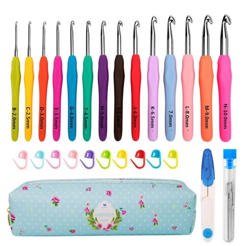 Horgolótű készlet kiegészítőkkel tokban