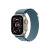 Apple Watch Ultra 3 GPS + Cellular – 49 mm-es Natúr titántok, Világoskék alpesi pánt – M