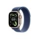 Apple Watch Ultra 3 GPS + Cellular – 49 mm-es Natúr titántok, Kék-élénkkék terep pánt – S/M