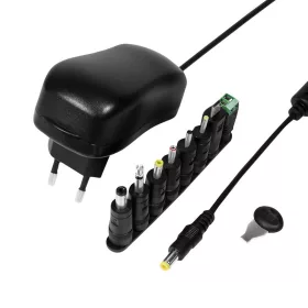   LogiLink Universal power supply hálózati töltő 8 fej 12W 1.5m (PA0167)