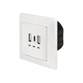 Logilink Fali konnektor, 2x USB-A, 1x USB-C